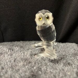 🦉 Swarovski Crystal Owl Figurine – Retired Collectible with Golden Eyes Vintage